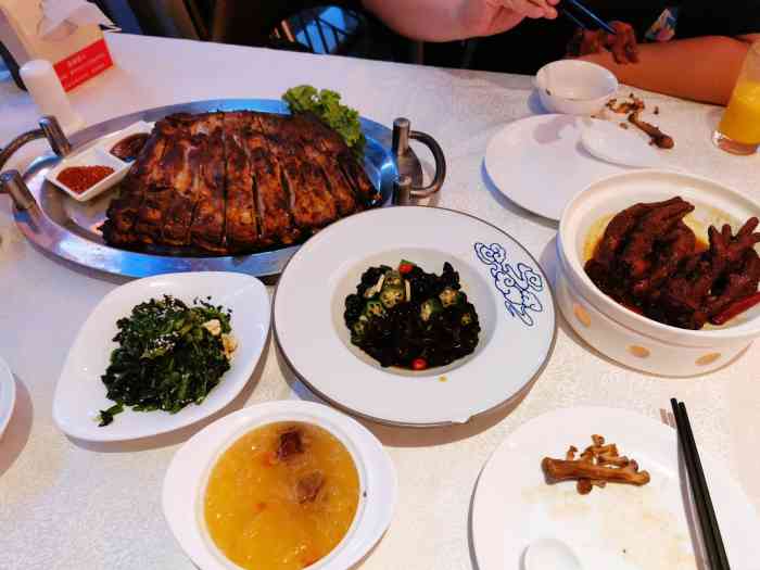 大铁勺酒楼(迎水道店)-"今天中午来到了大铁勺的小吃部,也在华苑物.