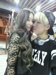 android_upload_pic-MYCOLORHARSALON