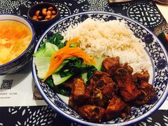 -蜗牛小馆醉乡民谣云南菜(惠新西里店)