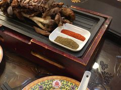 特色烤羊腿-烤肉季饭庄