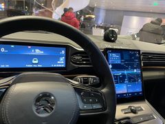 -蔚来中心(北京中关村店)