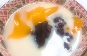 Chocolate Coconut Snow Mountain Ice