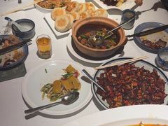 -八府香鸭·啫啫煲(华山路店)