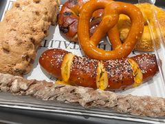 -HOT CRUSH趁热集合·现烤面包(上海环球港店)