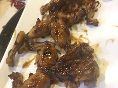 -虾弄弄海派小龙虾·牛羊蝎子火锅