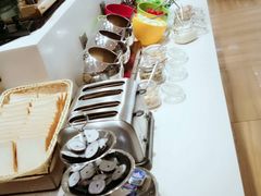 -武汉光谷广场杨家湾地铁站怡程酒店