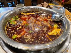 -肖肖酸萝卜鱼火锅(总店)
