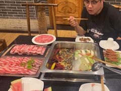 -百年川椒重庆老火锅(光谷店)