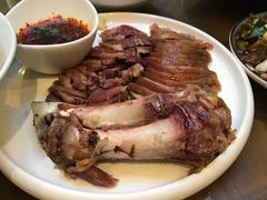 酱肘子-古道村落(温汤店)
