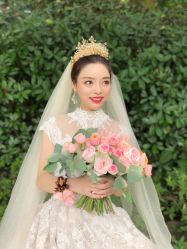 -艾米丽婚纱礼服