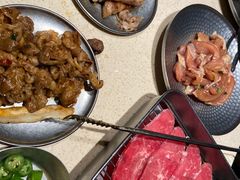 -蚂蚁洞·烤肉大营地(上海静安大悦城店)