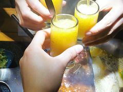 -湊湊火锅·茶憩(南京东路悦荟店)