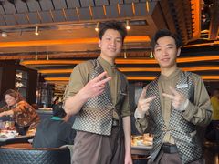 -雍容荟帝王蟹活龙虾展台自助(IFS黑金店)