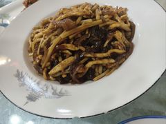 -六和聚传统烤鸭.天津菜(和平店)