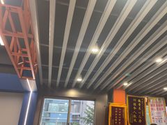 -悦动体能篮球羽毛球网球(三里河店)