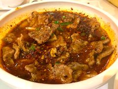 水煮牛肉-尘香•传统川菜(创汇首座店)