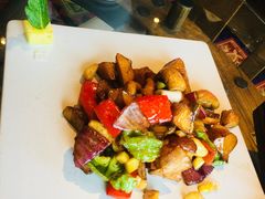 -云海肴·汽锅鸡·云南菜(天山百盛优客店)