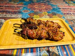 -乡村馕坑肉·烧烤·新疆菜·本地人更爱吃(阿勒泰首店)