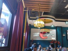 -黄泥岗·地道湖北菜(奥特莱斯店)