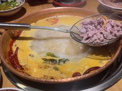 -洱火云南酸菜牛肉火锅(石景山当代商城店)