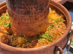 铜锅饵块油焖鸡-一坐一忘云南菜(嘉里中心店)