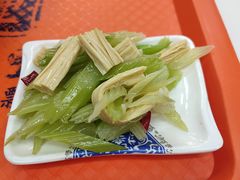 -陆元丰·兰州纯汤牛肉面(自强西路店)