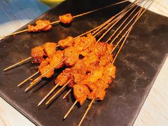 -六福烧烤酒馆(秦隆步行街店)