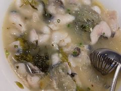 -严记小天府酸菜鱼(西四路店)