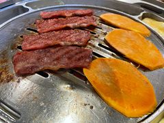 -哈哈碳都·牛肋条无限自助烤肉(台江万达店)