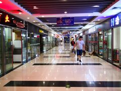 -万润国际酒店用品市场(曹安国际商城店)