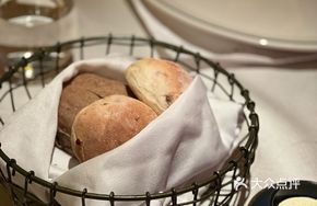 Pre-dinner Bread and Aperitif