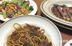 Signature Black Pepper Beef Pasta