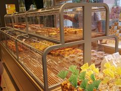 面包甜点陈列柜-好利来(永定路店)