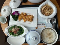 -兰心墩楠月子会所(万达店)