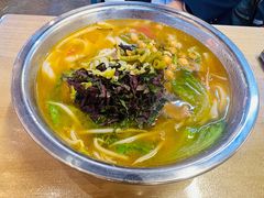 -丽丽三鲜螺蛳粉(田林路店)