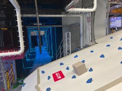 -marspace马斯派超级运动公园(正弘汇店)