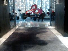 从电梯间看lobby-广州四季酒店