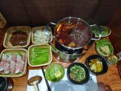 -独食火锅·半米屋台(直营总店)