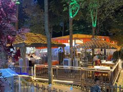 -二荆条·蜀鲜汇城市森林火锅