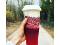 芝芝莓果-喜茶(北京三里屯太古里店)