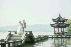 点击看大图 android_upload_pic-唯一旅拍·颂当代影像艺术中心(上城店)