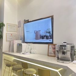 -MY WAY SALON