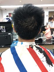 -诗悦发型烫染SALON