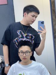 -藤野造型专业烫染接发