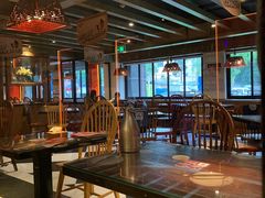 大堂-江边城外烤全鱼(方庄时代购物中心店)