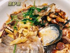 -蔼若春.传承三十年云南菜(金碧公园店)