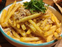 -树下时尚餐厅(翠园街店)