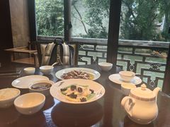 -通安客栈中餐厅·何家小馆