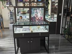 -视野联行眼镜蔡司·依视路官方授权店(顺城店)