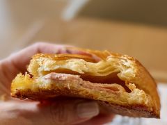 -VERIE BAKEHOUSE